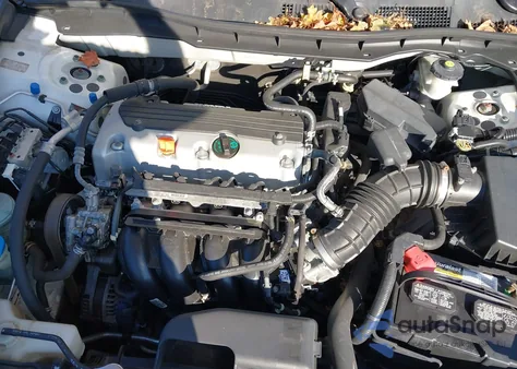 2010 Honda Accord 2.4 Lx from USA, damaged, VIN 1HGCP2F33AA131345